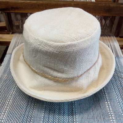 bílý klobouk